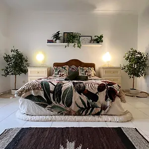 Location Stylish Guest house